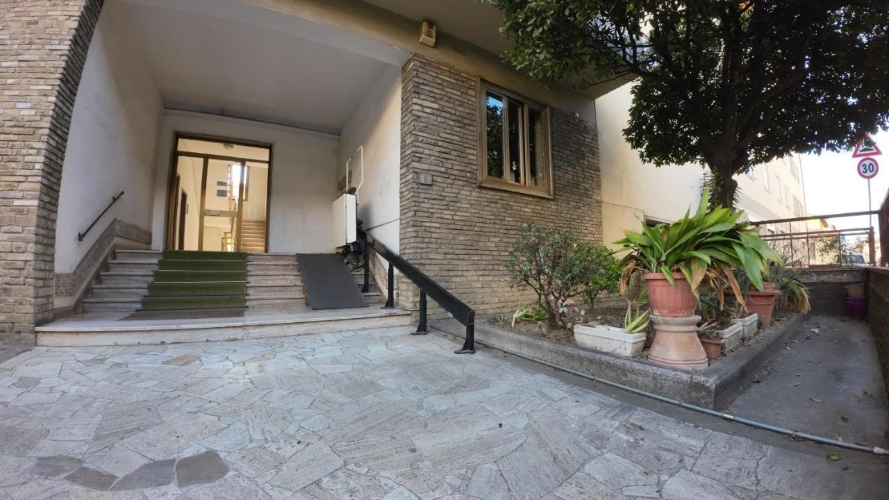 Urban Center II Easy Parking Near Tram Apartment Florence Exterior photo